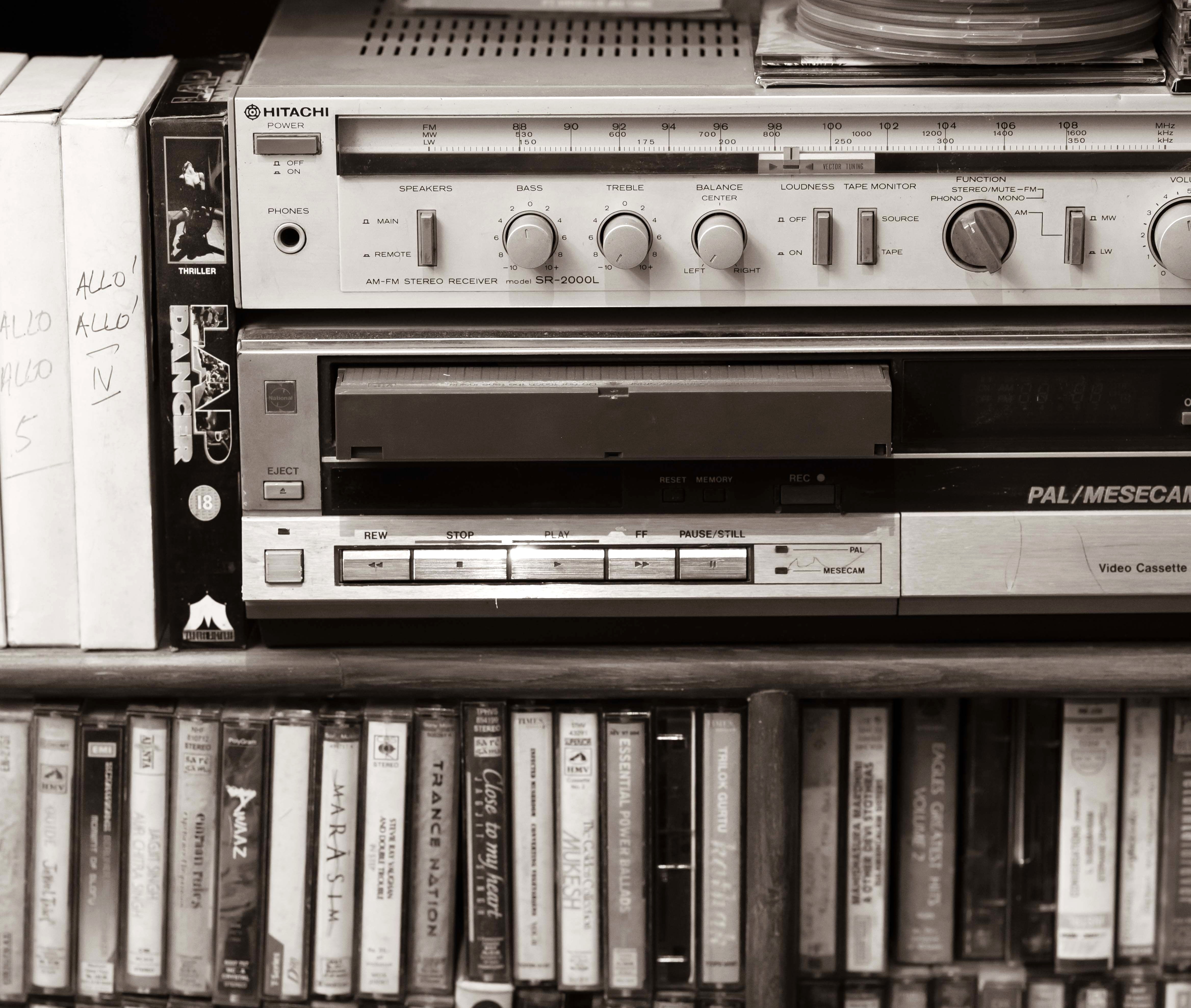 Digitalitzar cintes VHS i diapositives a Terrassa